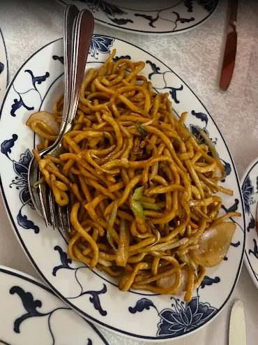Massa chinesa salteada